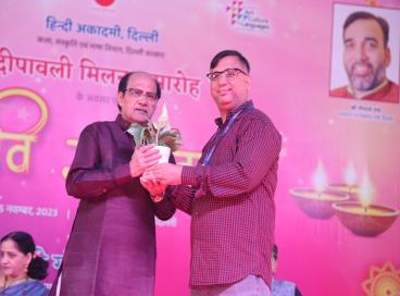 कवि सम्मेलन की एक झलक, बाबरपुर बस टर्मिनल, दिल्ली