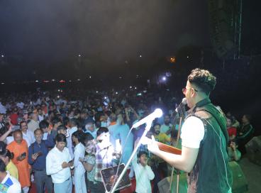  हिंदी अकादमी द्वारा दिनांक 16 मार्च, 2025 को ढाई पुस्ता, सोनिया विहार क्रिकेट मैदान, करावल नगर, दिल्ली में होली के अवसर पर आयोजित कार्यक्रम  “करावल नगर की होली – कपिल मिश्रा के संग “ की कुछ मनभावन झलकियाँ