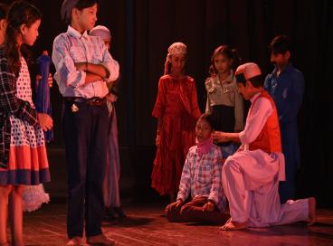 30 जून को प्यारेलाल सभागार, आई. टी. ओ., नई दिल्ली में हुए इस उत्सव से बच्चों की कला और नाट्य प्रस्तुतियों की कुछ यादगार झलकियाँ