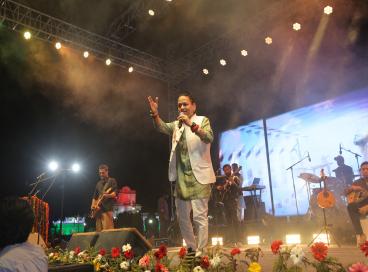 दिल्ली सरकार द्वारा दिनांक 30 मार्च, 2025 को हिन्दू नव वर्ष के अवसर पर विधानसभा लॉन, पुराना सचिवालय, दिल्ली-54 में  “कैलाश खेर एवं कैलाशा बैंड की संगीतमय प्रस्तुति” कार्यक्रम का आयोजन