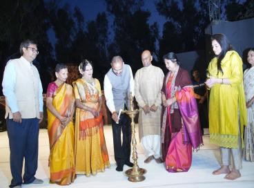 कार्यक्रम की कुछ मनभावन झलकियाँ