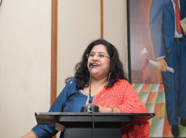 कवि सम्मेलन की एक झलक 