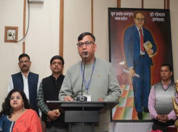 कवि सम्मेलन की एक झलक 