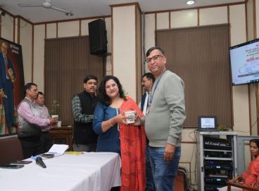 कवि सम्मेलन की एक झलक 