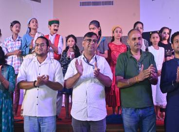 "कला के रंग बच्चों के संग" बाल उत्सव - 2025 में बच्चों ने अपनी रचनात्मकता का अद्भुत प्रदर्शन किया। 26 जून, 2025 को 9, पश्चिम मार्ग, कल्याण केंद्र, वसंत विहार, दिल्ली-57 में प्रस्तुत कलाकृतियाँ और नाटक की नन्हे कलाकारों की कमाल की प्रस्तुतियाँ!