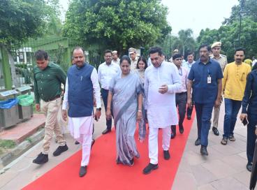 दिनांक 25 मार्च, 2025 को सेन्ट्रल पार्क, राजीव चौक, नई दिल्ली में 'संविधान हत्या दिवस' के अवसर पर एक प्रदर्शनी का आयोजन 