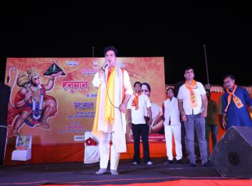 दिनांक 12.04.2025 को हनुमान जन्मोत्सव के उपलक्ष्य पर डॉ राजेंद्र प्रसाद पार्क, वेस्ट विनोद नगर, पटपडगंज, दिल्ली में अकादमी  द्वारा आयोजित मनभावन भजन संध्या सांस्कृतिक कार्यक्रम की शानदार झलकियाँ ।