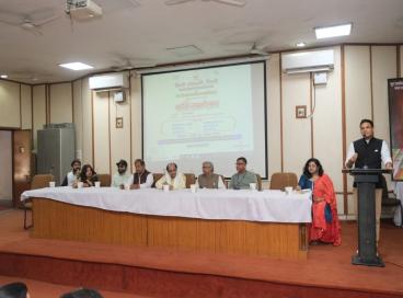 कवि सम्मेलन की एक झलक 