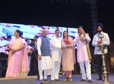 दिल्ली सरकार द्वारा दिनांक 30 मार्च, 2025 को हिन्दू नव वर्ष के अवसर पर विधानसभा लॉन, पुराना सचिवालय, दिल्ली-54 में  “कैलाश खेर एवं कैलाशा बैंड की संगीतमय प्रस्तुति” कार्यक्रम का आयोजन