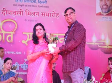 कवि सम्मेलन की एक झलक, बाबरपुर बस टर्मिनल, दिल्ली