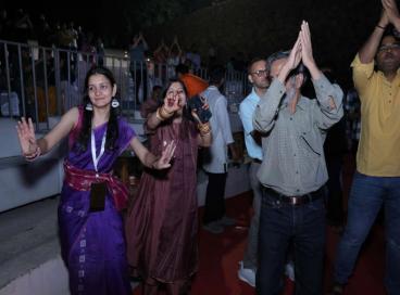 नवरात्रि के पावन पर्व पर अकादमी द्वारा 22 मार्च, 2026 को आईआईटी, दिल्ली के भव्य परिसर में आयोजित 'भजन संगीत संध्या'  कुछ अविस्मरणीय झलकियाँ