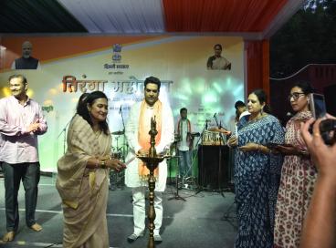 हर घर तिरंगा 2025: दिल्ली हाट में 13 अगस्त को आयोजित कार्यक्रम की कुछ यादगार झलकियाँ।