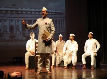 डॉ. श्यामाप्रसाद मुखर्जी के गौरवशाली जीवन पर आधारित नाटक “राष्ट्रनायक श्यामाप्रसाद मुखर्जी” का भव्य मंचन 