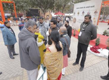 नई दिल्ली के मेजर ध्यानचंद स्टेडियम में आयोजित दिल्ली शब्दोत्सव 2026' समागम 